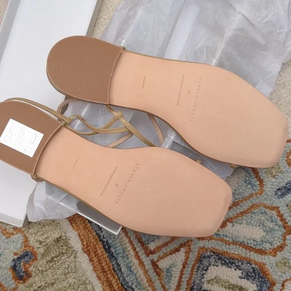 NWT Studio Amelia 1.3 Sandal Leather Minimalist - Picture 3 of 8